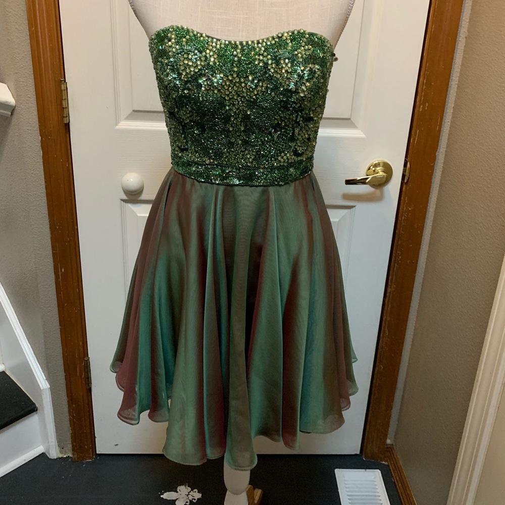 Sherri Hill Green Beaded prom pageant dress